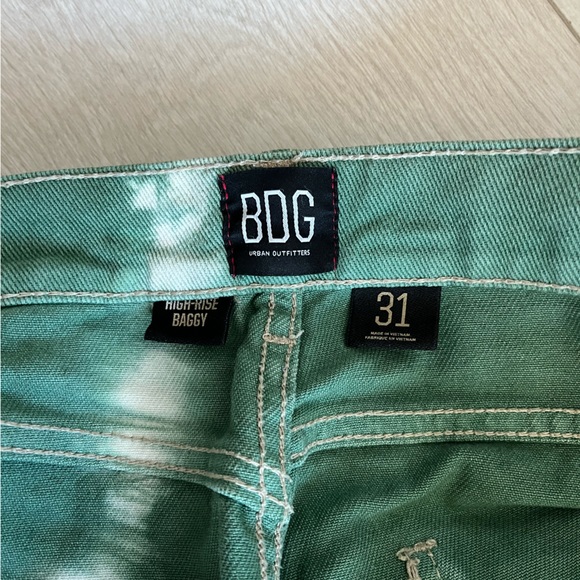 super cool green jeans - Picture 3 of 4